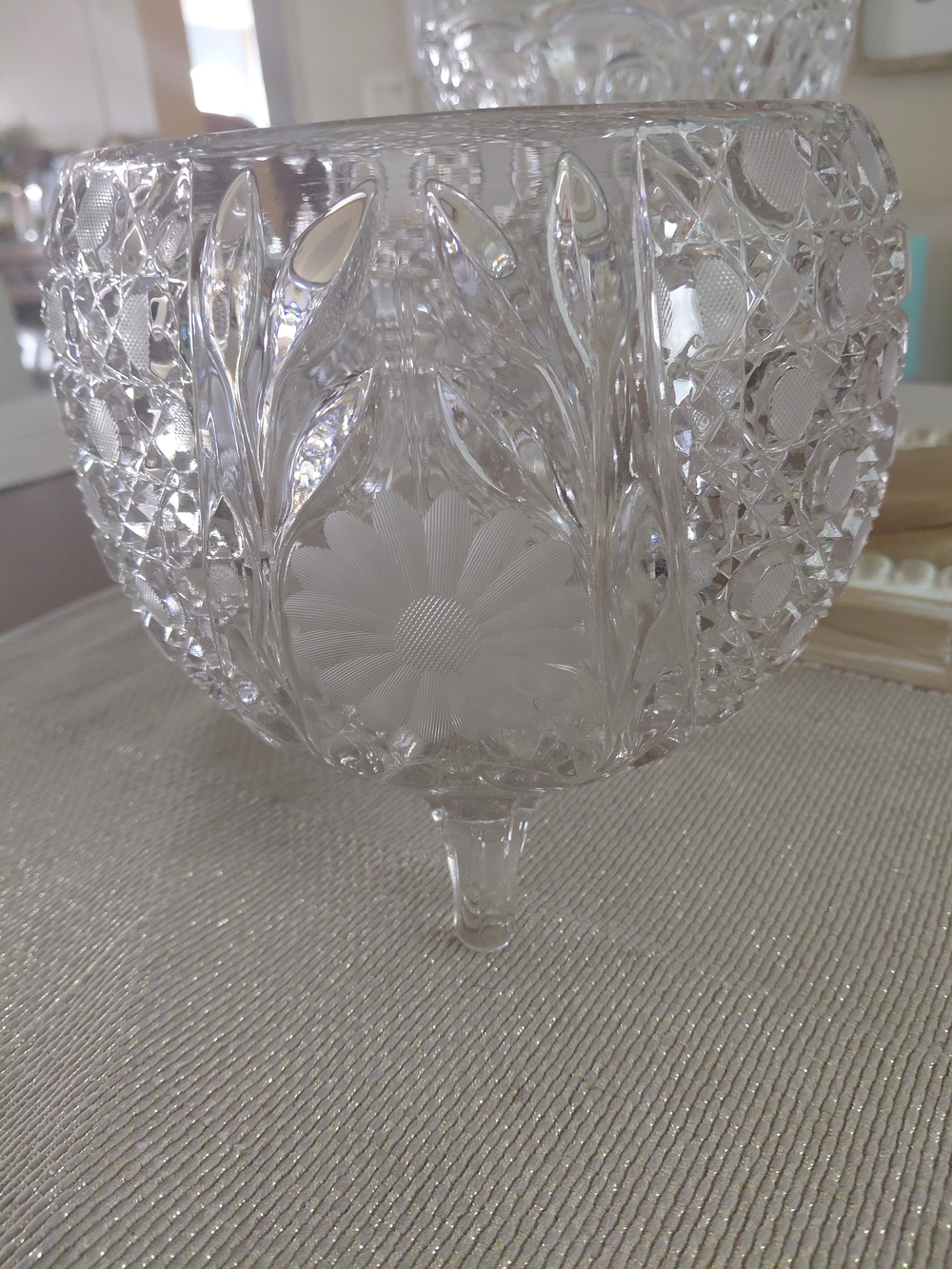 McKee Glass SNAPPY Clear Cane Daisy Button ROSE BOWL 3 Toes